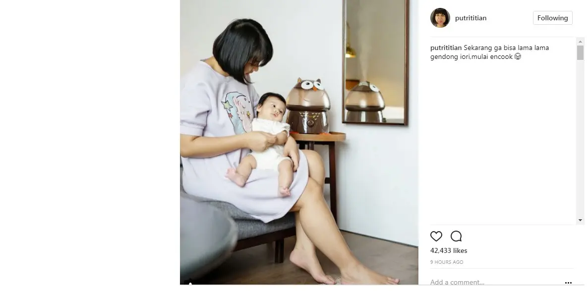 Putri Titian mulai merasakan kesakitan saat gendong buah hatinya (Foto: Instagram)