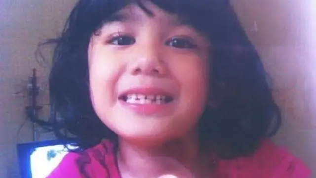 6 Potret Manis Masa Kecil Tissa Biani, Punya Senyum Menggemaskan