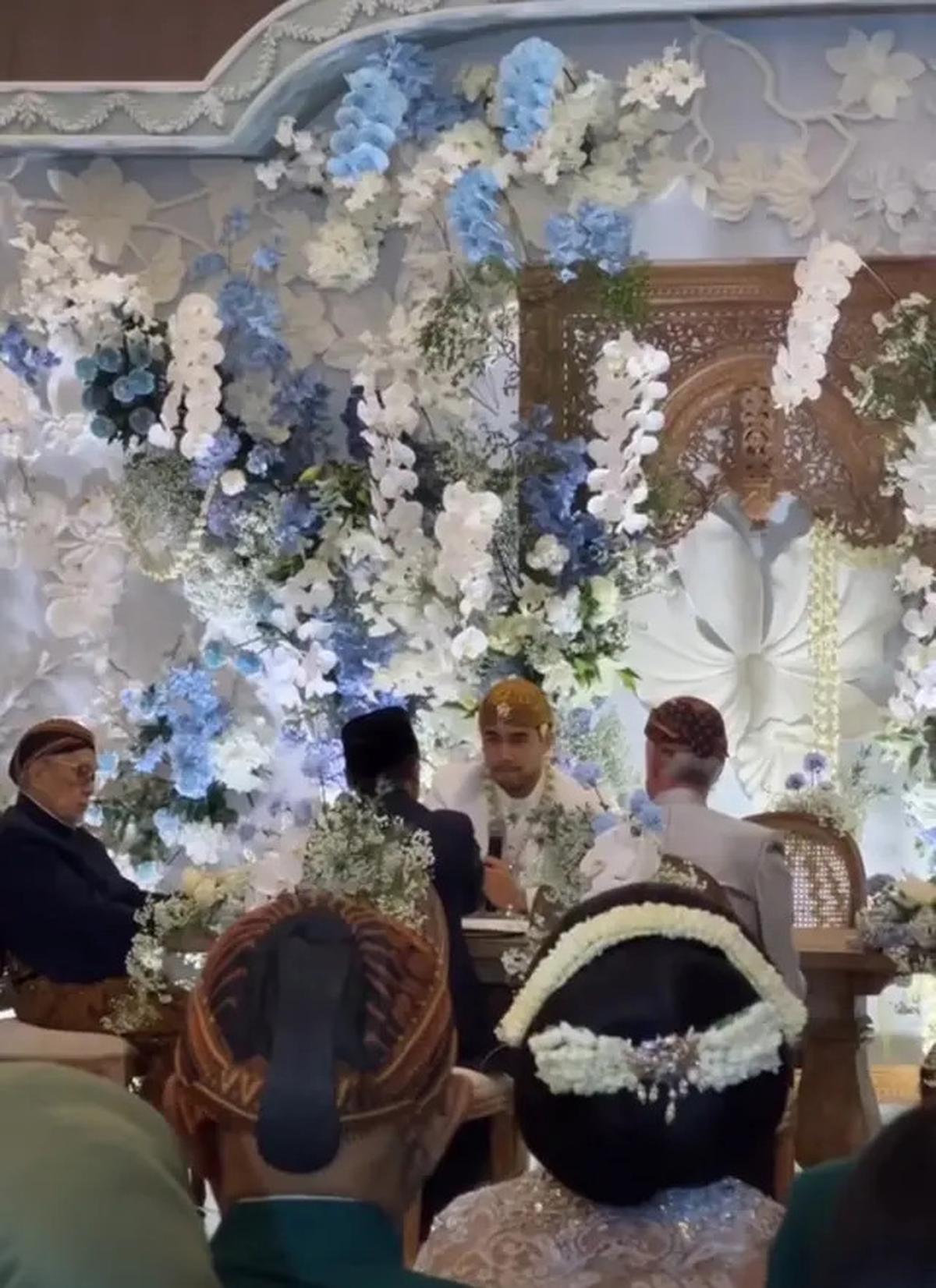 7 Potret Pernikahan Anggika Bolsterli dan Omar Bertema Jawa, Mahar Uang Swiss