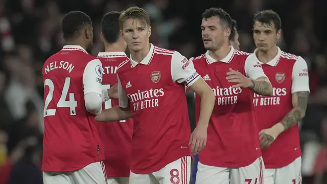 Foto: Arsenal Jaga Asa Juara Liga Inggris, Chelsea Hati-hati Degradasi