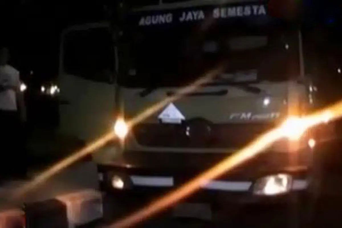 Truk Bocor
