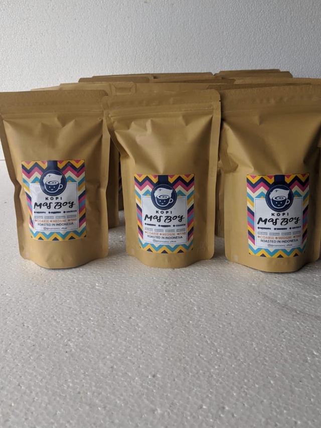 Perjuangan Manis Demi Cari Sinyal dan Antar Pesanan Online, Rela Tidur di Gardu dan Jalan Berkilo-kilo