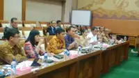 Menteri Rini Tak Temani Jokowi di KAA Demi Tiga BUMN