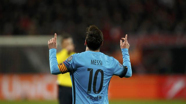 Messi Cetak Gol, Neymar Selfie, Barcelona Hanya Imbang