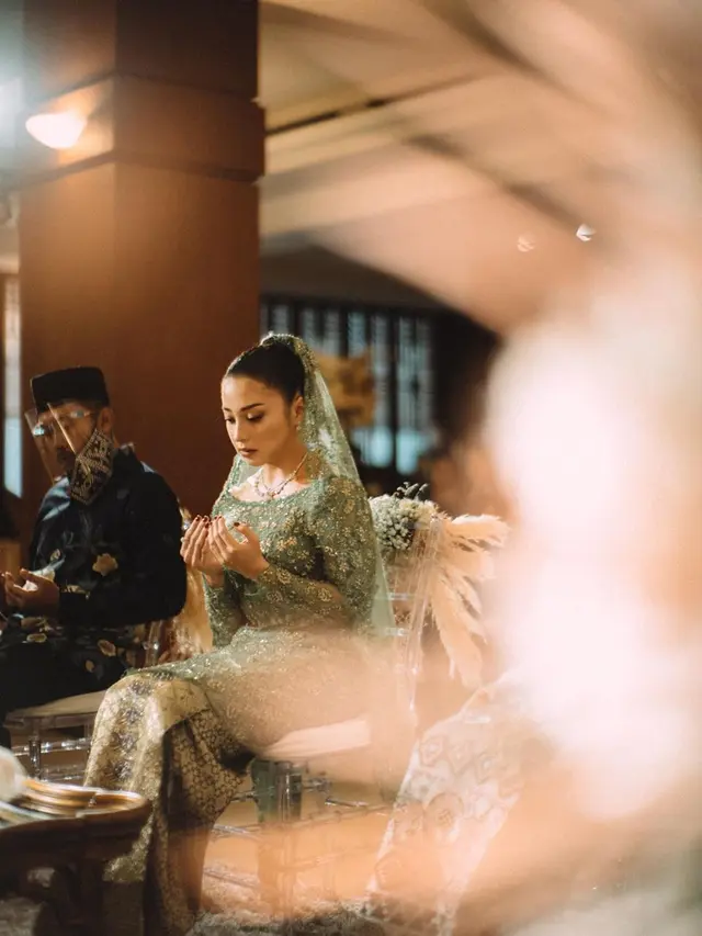 Nikita Willy dan Indra Priawan. (Foto: Ricky Mueller dari Instagram @morden.co)