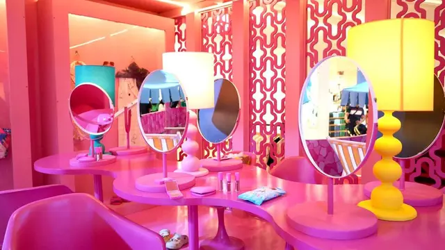 Menyambut pemutaran Barbie The Movie, area Neo Atrium hadir dengan konsep Barbie Dream House yang penuh dengan keseruan