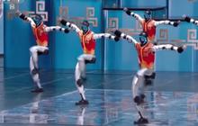 VIDEO China Pamer Robot Humanoid Jago Kungfu di Perayaan Imlek, Bisa Salto dan Main Pedang