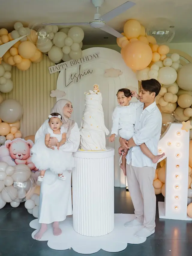 Potret Dekorasi Ultah Pertama Leshia Anak Kedua Lesti-Billar
