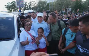 Warga Kupang Heboh Jokowi Ramaikan CFD: Bapak Kesayangan Pulang Kampung