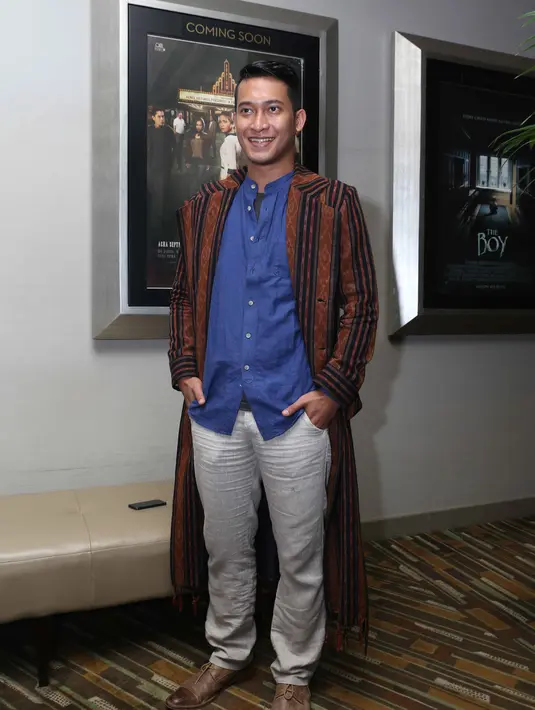 Dalam filmnya ini, sahabatnya Resa Aruan yang bertemu saat menjadi finalis itu banyak memberi masukan kritik dan saran. (Nurwahyunan/Bintang.com)