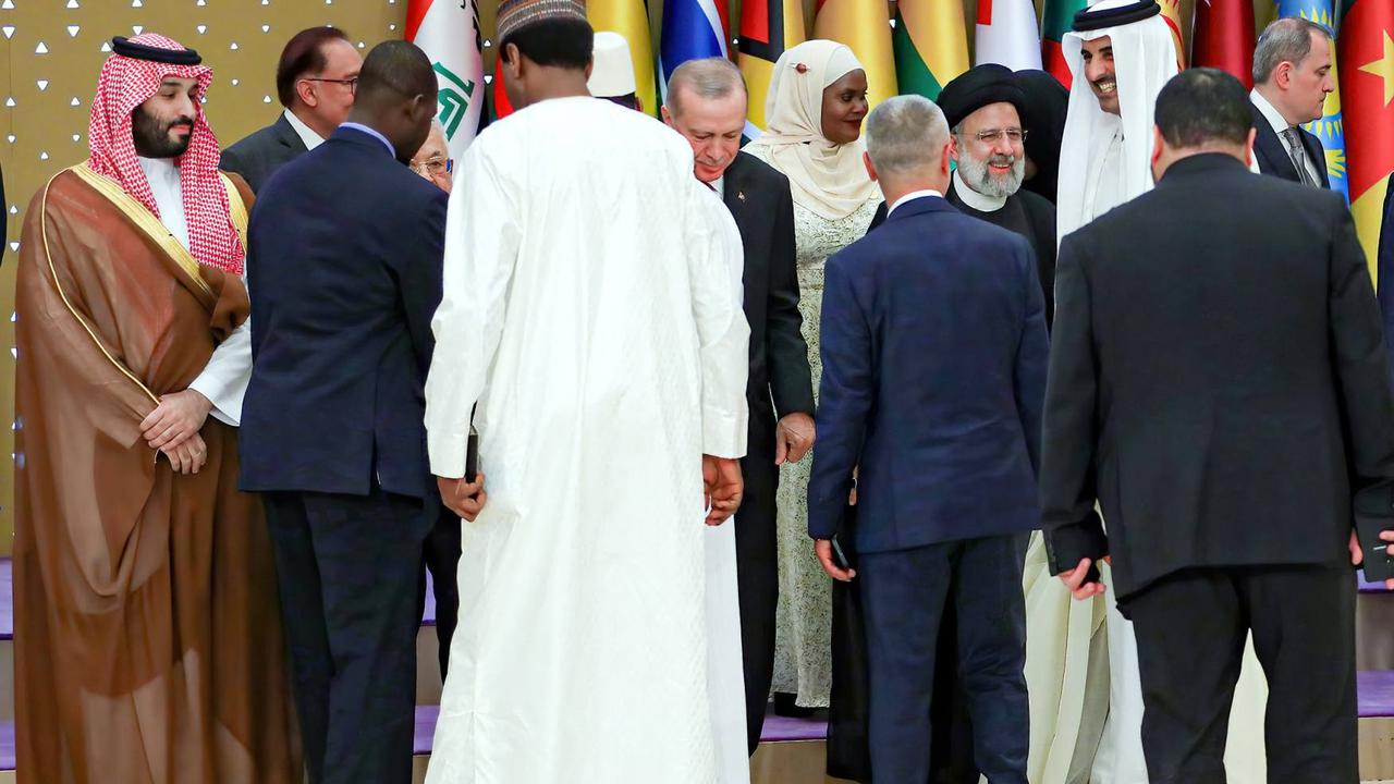 Suasana Negara-Negara Arab dalam KTT OKI di Riyadh