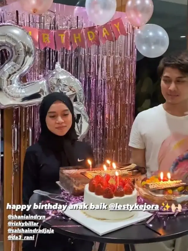6 Momen Ulang Tahun Lesty Kejora ke-23, Dapat Kejutan dari Sahabat