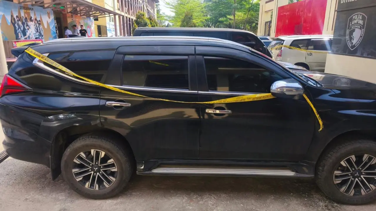 Mitsubishi Pajero Sport hitam tahun 2022 yang dirampas paksa oleh enam mata elang atau debt collector di Bandar Lampung diamankan polisi