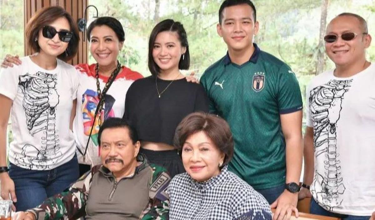 Bukan hanya itu saja, Hafiz juga membagikan kumpulan foto kebersamaannya.