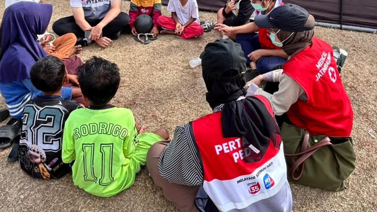 Tembus Jalur Ekstrem, Pertamina Salurkan Bantuan 534 Korban Gempa Palue