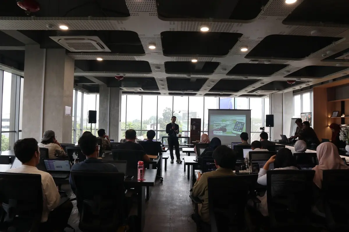 Platform edukasi digital PINTAR menggandeng Prakerja untuk menyelenggarakan workshop bertema Strategi Digital Marketing untuk UMKM.