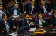 VIDEO: Berapi-Api BW Tim Hukum AMIN Keras Singgung Jokowi, Salut sama Tiga Hakim MK