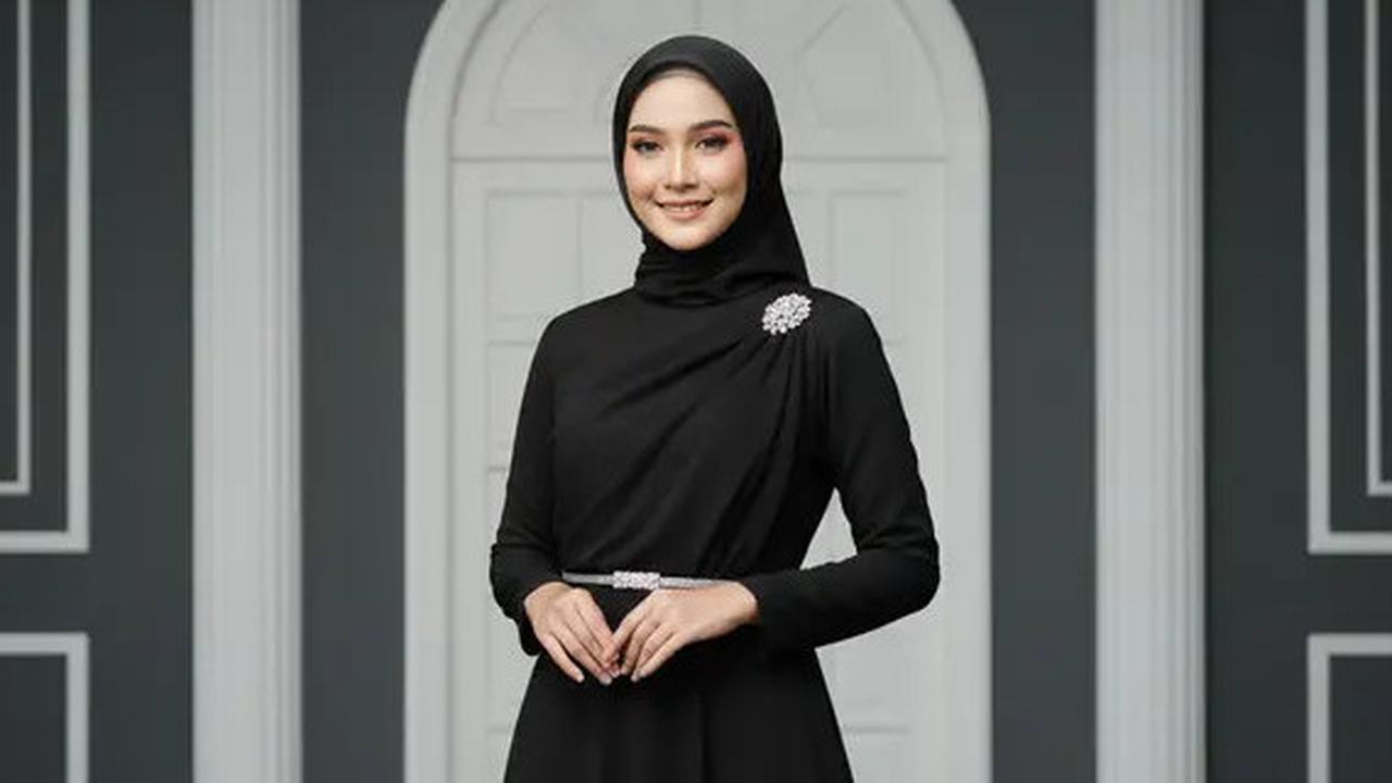 7 Tren Model Gamis Hitam Pesta 2025: Elegan, Mewah, dan Gampang Dipadukan