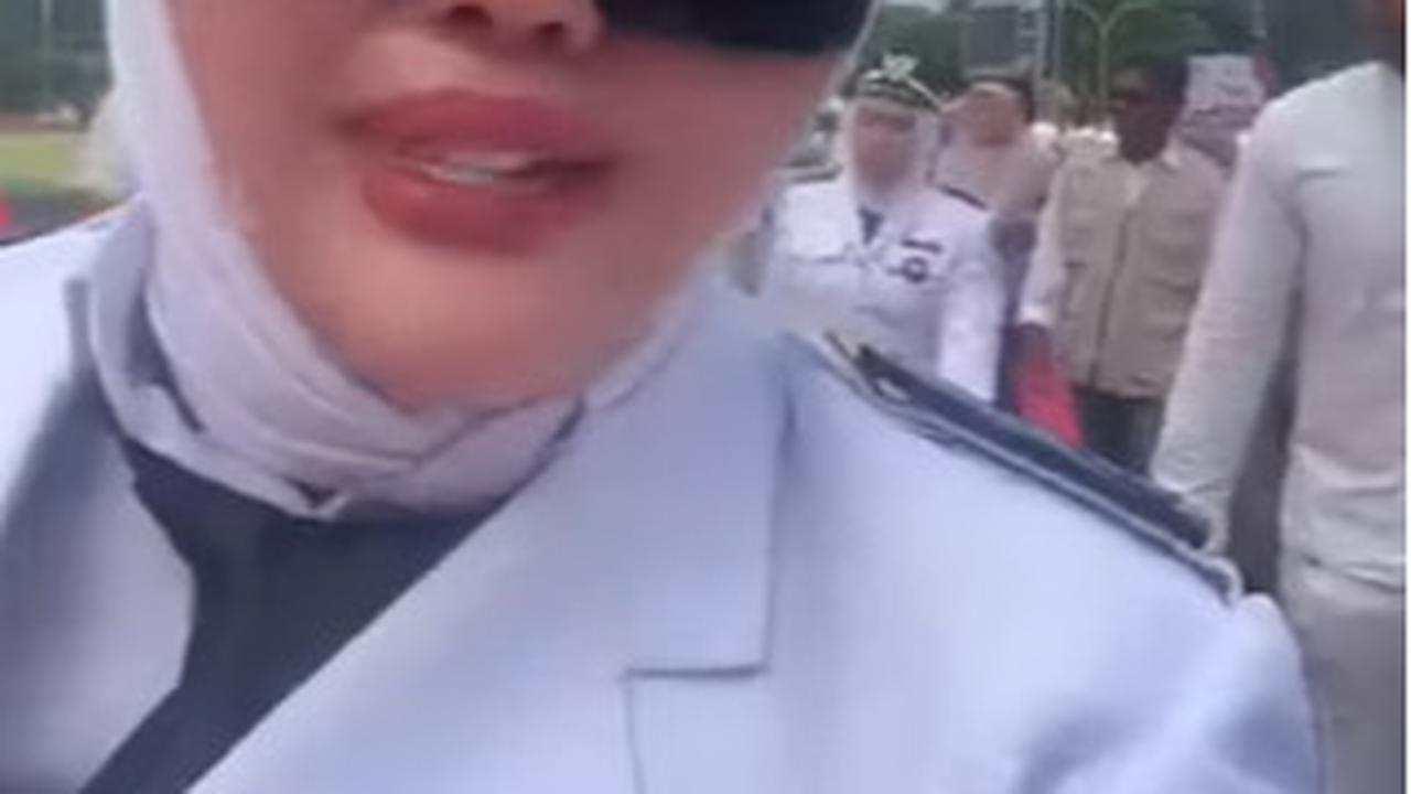Kades Wiwin Komalasari