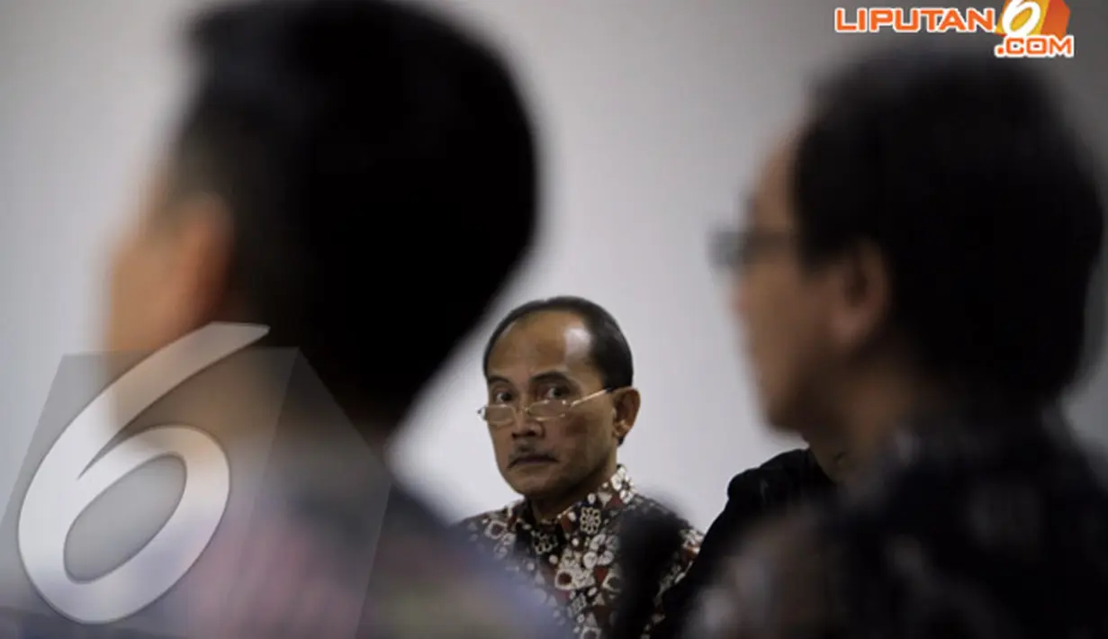 Saksi Wahyu mengatakan terdakwa Budi Mulya dalam RDG tanggal 20 Nopember 2008, meminta agar kekurangan agunan kredit Bank Century tidak dipersoalkan. Jumat (11/4/2014) (Liputan6.com/Faisal R Syam).