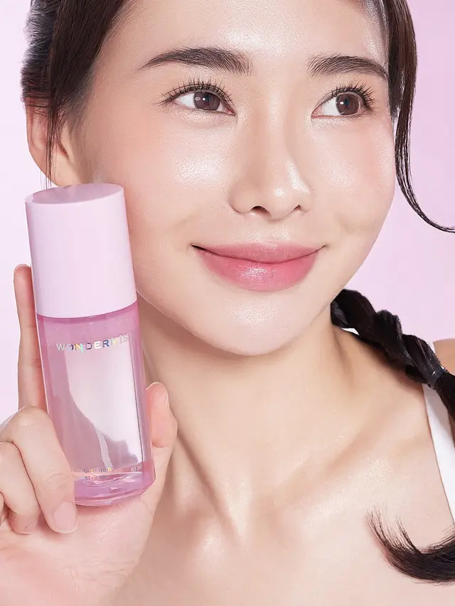 Kulit Kusam Setelah Aktivitas Seharian? Atasi dengan Hidrasi agar Wajah Tetap Glowing