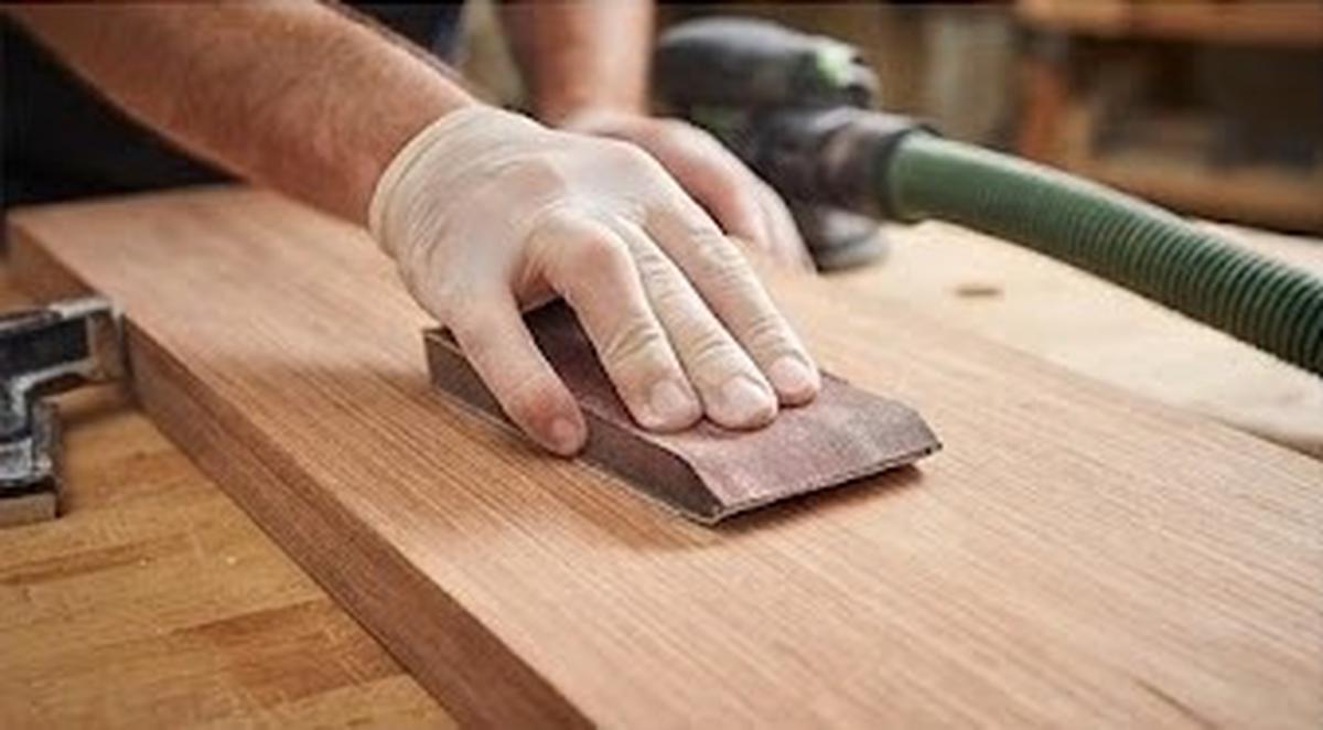 Cara Menghaluskan Kayu Kasar agar Tidak Menyebabkan Kesusupan