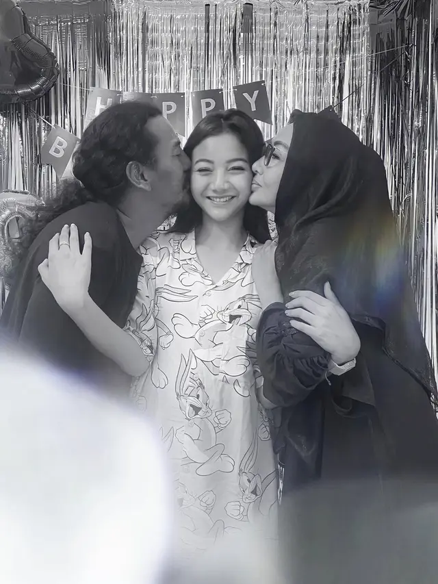 Rayakan Ultah Sang Ayah, Ini 6 Kebersamaan Glenca Chysara dan Rudy Chysara