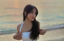 Potret Cantik Fuji Pakai Dress Putih Berpose di Pinggir Pantai, Netizen 'Si Cewek Fotogenic Banget