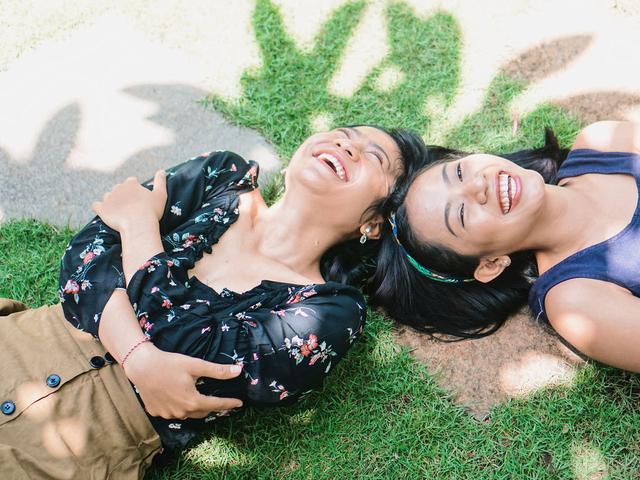 40 Pantun Lucu Singkat 2 Baris Jenaka Dan Bikin Ketawa Cekikikan Ragam Bola Com