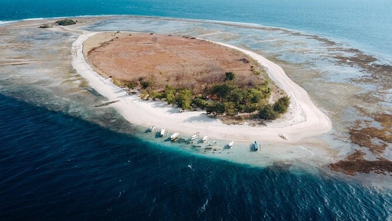 Tempat Wisata Ikonik di Lombok Timur, Dari Pantai Merah Muda hingga Danau Misterius di Dekat Rinjani