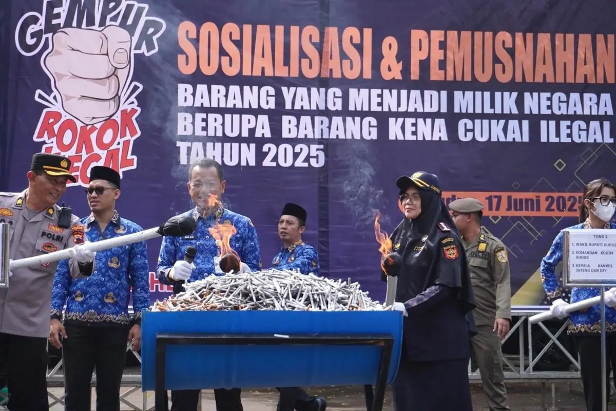 Bea Cukai Kudus bersama Pemkab Kudus memusnahkan lebih dari 6 juta batang rokok ilegal berbagai merek, hasil dari 61 kegiatan penindakan di wilayah eks-Karesidenan Pati, meliputi Jepara, Kudus, Pati, Rembang, dan Blora