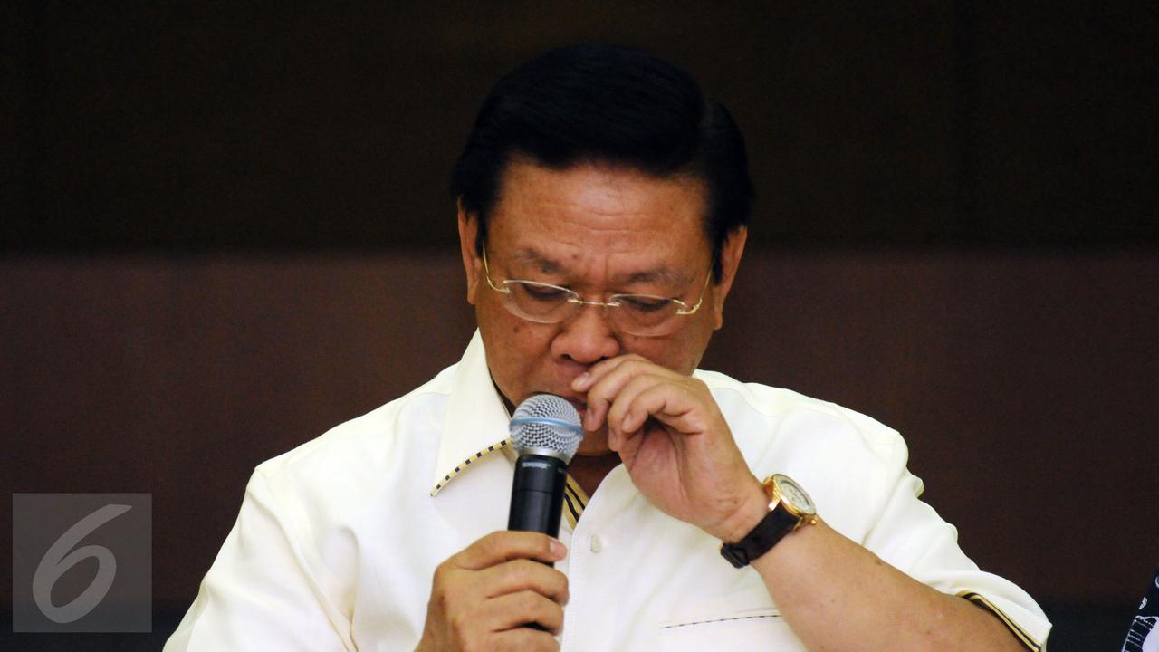 20151217-Agung Laksono Siapkan Nama Pengganti Setya Novanto-Jakarta