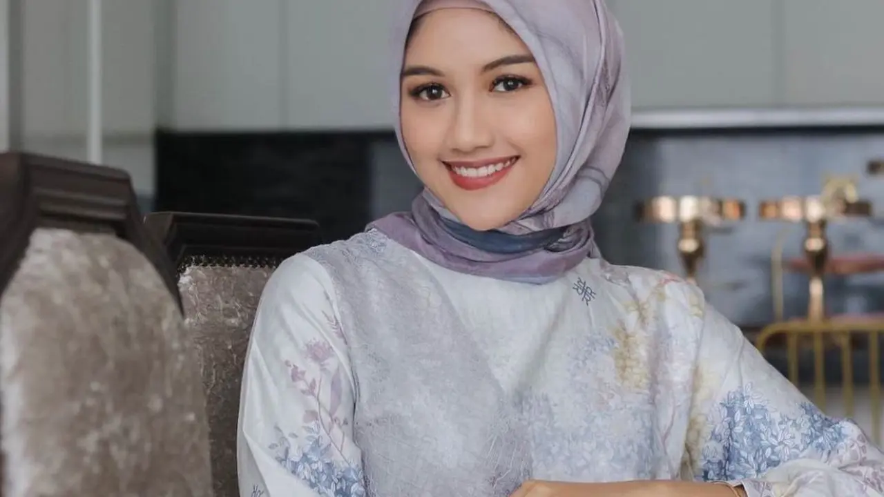 Erina Gudono pakai hijab, potret tersebut diunggah Kaesang Pangarep