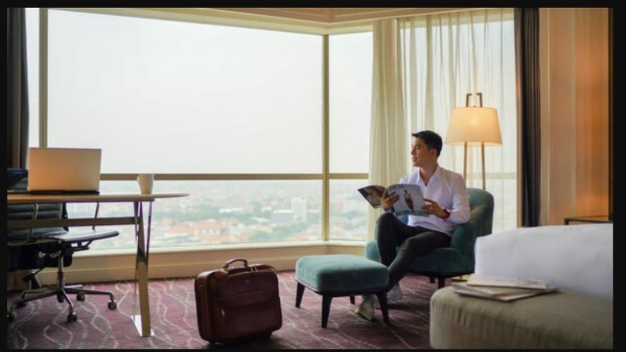 Membuat Keseimbangan Selama Perjalanan Bisnis dengan Aktivitas Rileksasi di Hotel