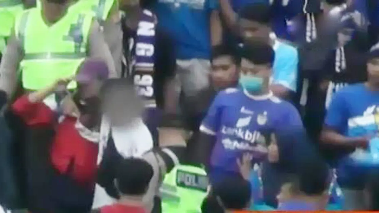 Suporter Persib Ngamuk hingga Indahnya Pesona Mandalika 