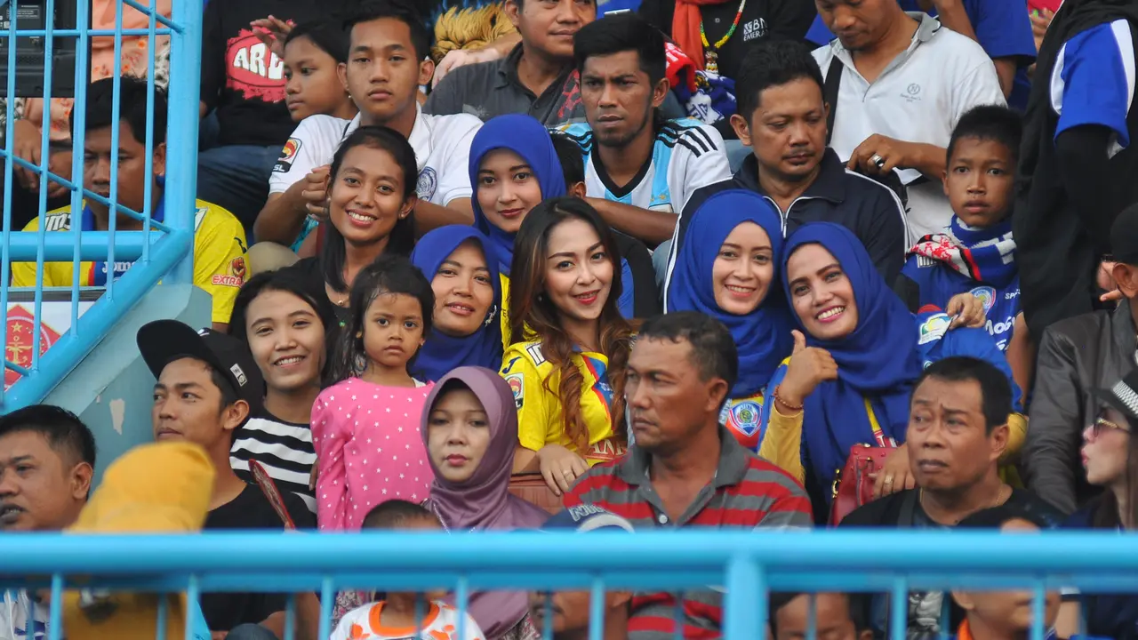 Istri Pemain Arema