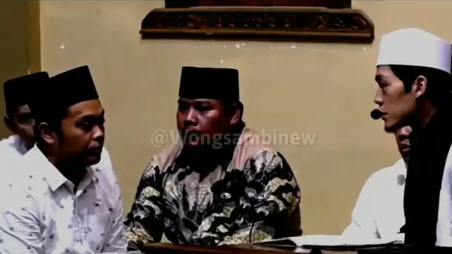 Firman masuk Islam dibimbing Gus Iqdam (SS: YT Wong Sambi New)