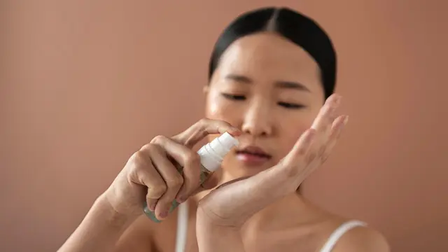 Skincare Rutin di Malam Hari untuk Kulit Kering