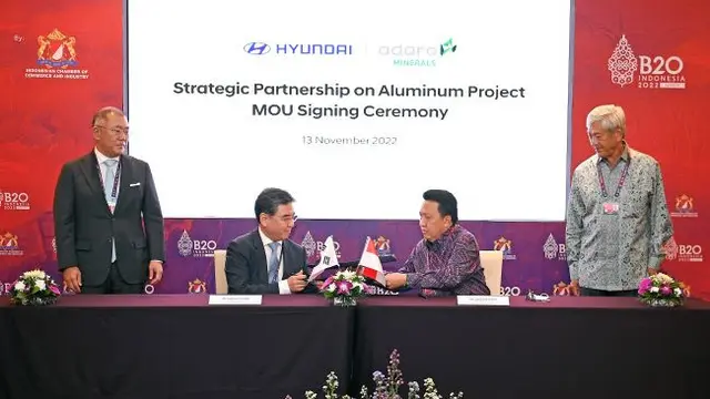 Penandatanganan MoU antara Hyundai Motor Company dan Adaro Minerals (ADMR) pada Minggu, (13/11/2022) (Foto: Adaro)