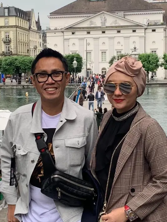 Ditengah kesibukannya sebagai anggota DPR, dan juga artis Eko tetap ada waktu bersama keluarga. 
 [Instagram/ekopatriosuper]