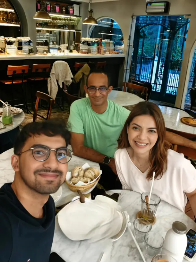 Potret Kenangan Ibrahim Assegaf Suami Najwa Shihab dan Izzat Putra Semata Wayangnya (Foto: Instagram @izzatassegaf)