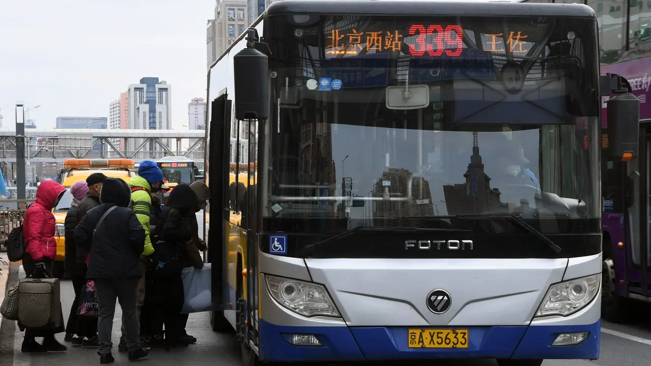 Pencegahan Virus Corona di Transportasi Umum China