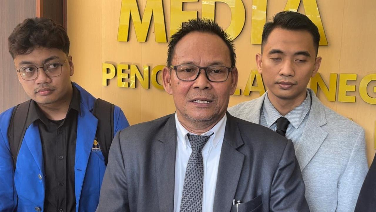 Respons Jokowi Ijazah UGM Kembali Dipermasalahkan, Kuasa Hukum: Datar-Datar Saja