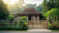 7 Inspirasi Desain Pagar Rumah Desa dengan Warna Kayu Alami yang Hangat dan Natural