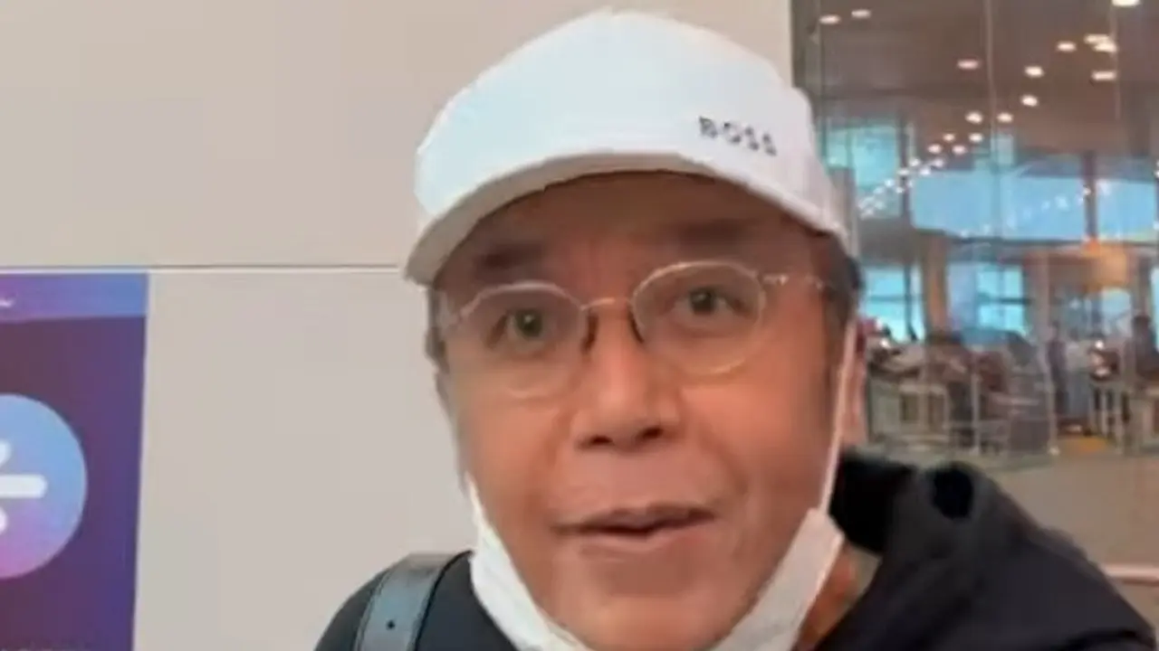 Ari Lasso Ditinggal Pesawat