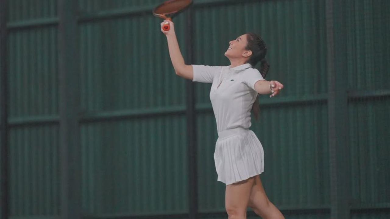 5 Potret Wulan Guritno Main Tenis Rahasia Body Goals yang Bikin Netizen Kagum