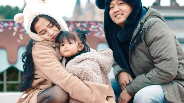 Denny Caknan pilih liburan ke Jepang bareng keluarga. (credit: instagram.com/denny_caknan)