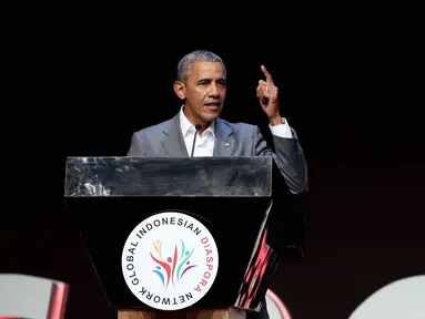 Presiden AS ke-44, Barack Obama saat berpidato dalam acara 4th Congress of Indonesian Diaspora di Kota Kasablanka, Jakarta, Sabtu (1/7). Obama menyampaikan pidato berdurasi sekitar 30 menit di hadapan ribuan diaspora Indonesia. (Liputan6.com/Johan Tallo)