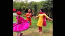 Dalam beberapa foto yang diunggah ke akun Instagram pribadinya @farahquinnofficial, Farah Quinn terlihat menikmati waktunya di negara Bollywood tersebut. (instagram.com/farahquinnofficial)