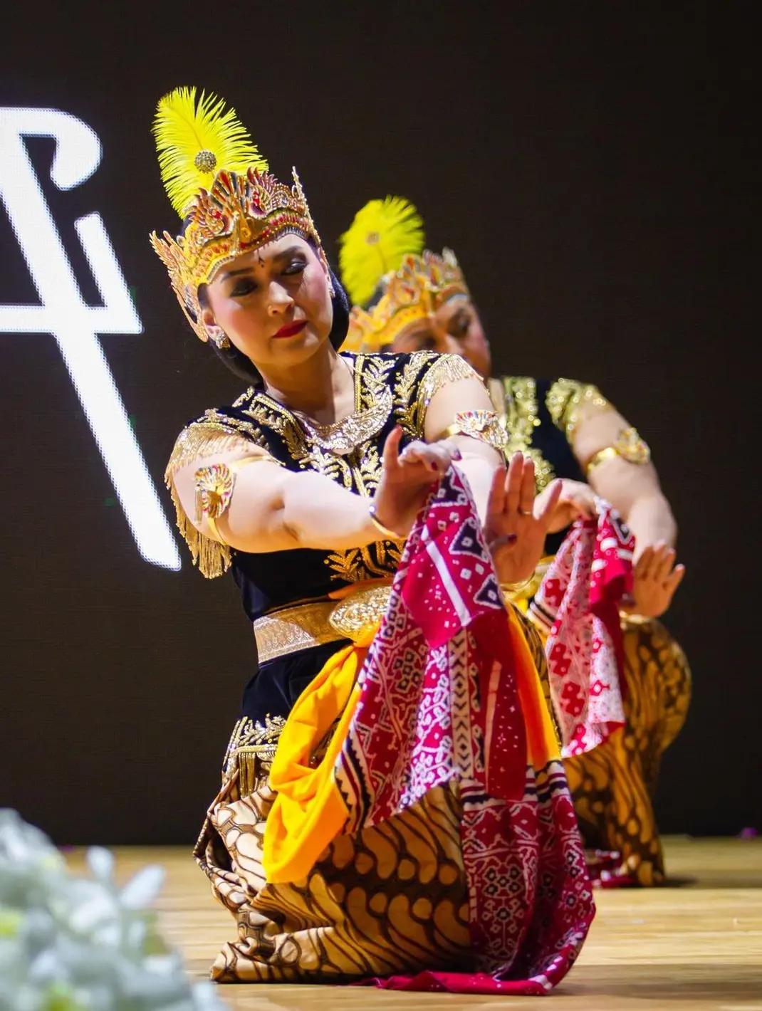 9 Potret Ira Wibowo Menari Golek, Dipuji Cantik Banget - Photo Fimela.com